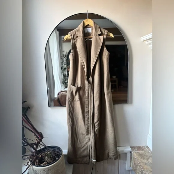 HOUSE OF NONIE | sleeveless trench | size medium - Picture 3 of 6